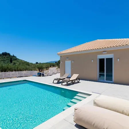 Spartakos Luxury 6 Villa *